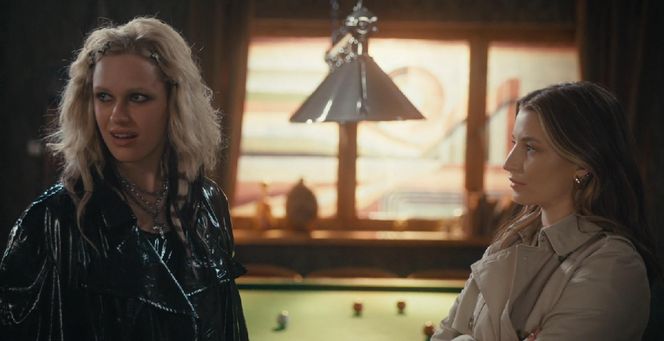 Rodzinka.pl, odcinek 296., Sonia (Helena Englert), Paula (Julia Wieniawa)