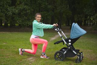 4. Ćwiczenia z wózkiem dla mam po porodzie: wypady przy wózku