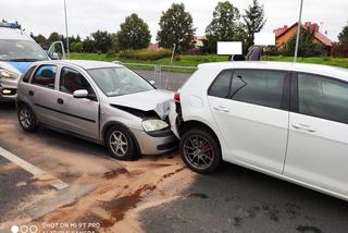 Domino na al. Konstytucji 3 Maja w Lesznie. Rano zderzyło się 5 aut