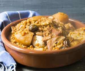 Czulent: przepis na tradycyjne danie kuchni żydowskiej