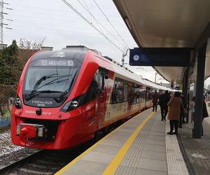 Warszawa: Poważne utrudnienia w kursowaniu pociągów! SKM i KM sparaliżowane