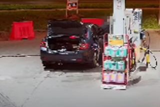 Wrocław. Rozlał benzynę na stacji i ją podpalił. 49-latek w rękach policji [ZDJĘCIA]