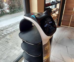 Nowa restauracja w Bydgoszczy. Gotują tu Azjaci, a do stołu podaje robot. Jest też pierwszy w regionie hot-pot