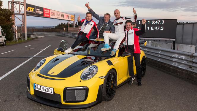 Porsche 911 GT2 RS z rekordem świata toru Nurburgring