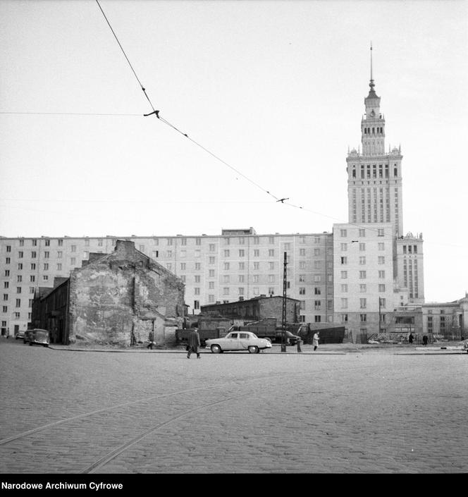 Plac Grzybowski 1946 r.