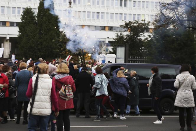 Łukaszenka kazał zabijać demonstrantów! Grozi ostrą bronią