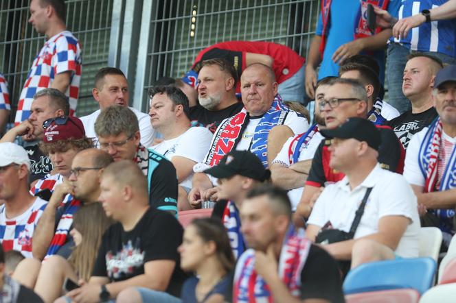 Górnik Zabrze zmierzył się z Rakowem Częstochowa. Kibice na trybunach dopisali