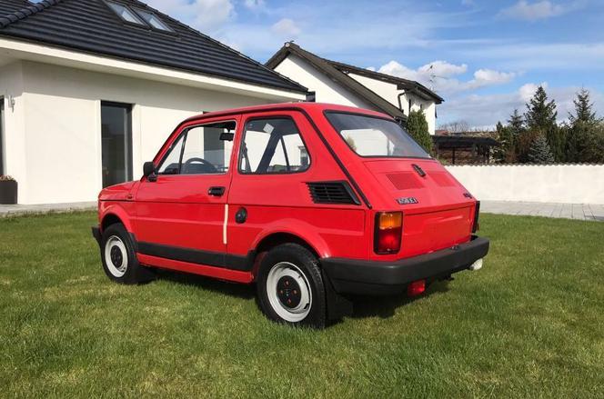 Prawie nowy Fiat 126p na sprzedaż. „Maluch” za 150 tys. zł