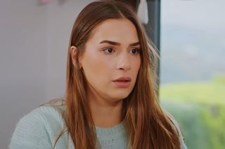 Miłość i nadzieja, odcinek 326: Sila wreszcie pozna się na Bahar! Z przerażeniem odkryje, co zrobiła Hulyi - ZDJĘCIA