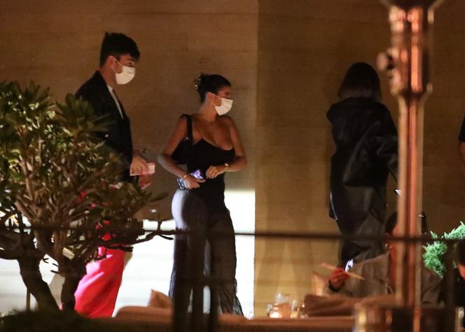 Kendall Jenner i Fai Khadra na kolacji z Kris Jenner