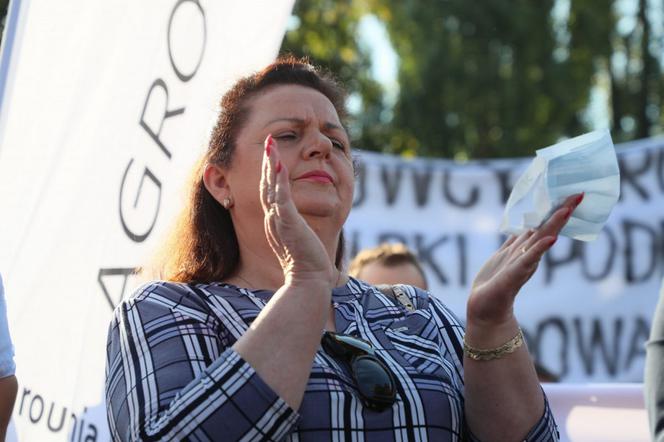 Renata Beger na proteście rolników przed siedzibą Prawa i Sprawiedliwości w Warszawie