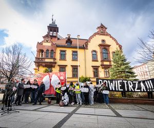 Smogowe płuca trafiły do Nowej Rudy. Zobacz zdjęcia instalacji!