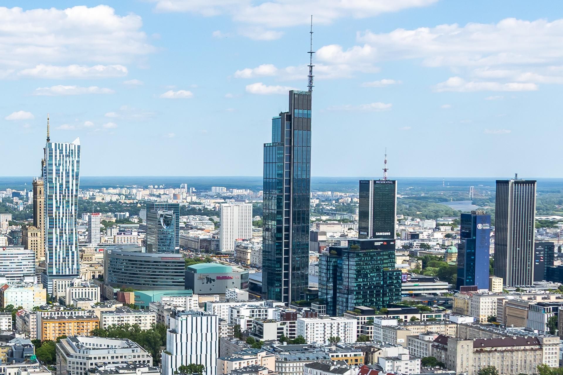 Panorama Warszawy z wieżowca Skyliner