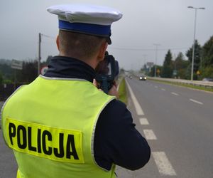 Policjant przekroczył prędkość w obszarze zabudowanym. Stracił prawo jazdy