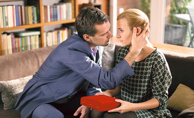 M jak MIŁOŚĆ. Małgosia (Joanna Koroniewska), Michał Łagoda (Paweł Okraska)