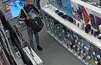 Gliwice: Okradł sklep komputerowy. Rozpoznajesz go?