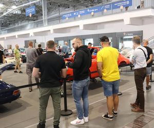 Retro Motor Show rozpoczęte! Wyjątkowe samochody na MTP!