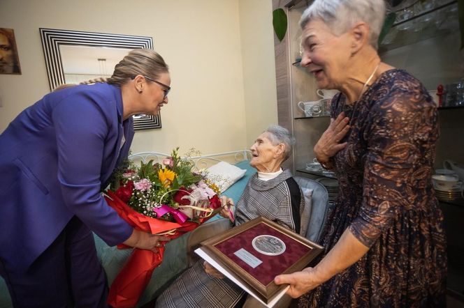 Pani Helena świętuje 100. urodziny i cieszy się każdym dniem! 