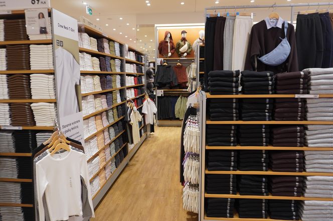 Sklep UNIQLO przy Marszałkowskiej w Warszawie po remoncie 10.2025