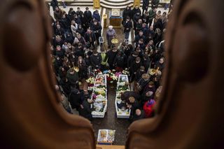 Pogrzeby ofiar ataku na Krzywy Róg