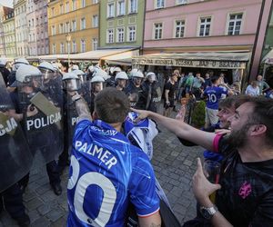 Kibice przed finałem Ligi Konferencji we Wrocławiu