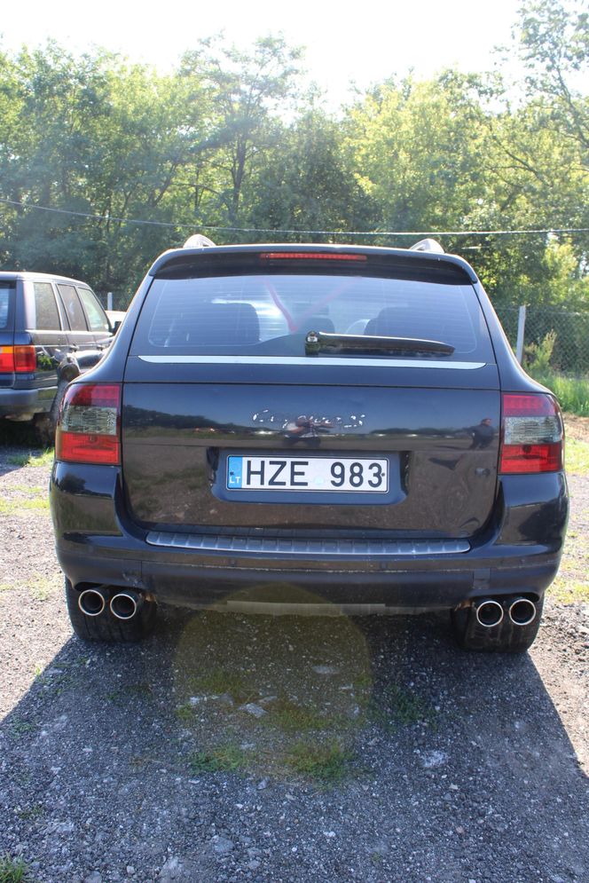 Porsche Cayenne za 7 tysięcy? Takie okazje tylko w Łodzi!