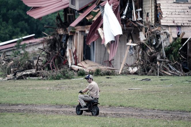 Oto ofiary potopu na obozie religijnym! Nadal wielu zaginionych