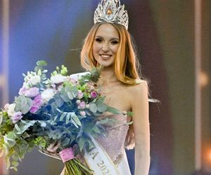 Katowiczanka została nową Miss Polonia 2025. Maja Todd to 20-letnia studentka SGH