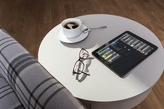 Przewodowe i bezprzewodowe systemy domowej automatyki. Które wybrać?