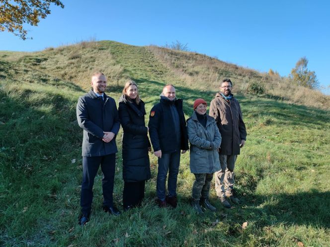 Archeolodzy prowadzą wykopaliska na Górze Królowej Bony pod Łomżą