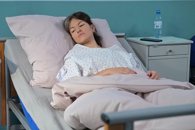 Pierwsza miłość, odcinek 4063: Lilka w szpitalu! Nagła choroba zmusi Janka do opieki nad ich córką - ZDĘCIA