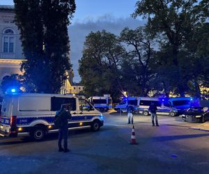 Masakra siekiera na Uniwersytecie Warszawskim. Kobieta z podciętą głową