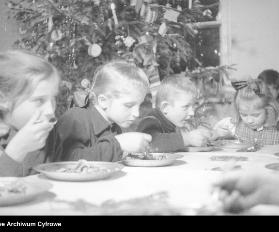QUIZ PRL.  Odgadnij, co się jadło i piło w święta