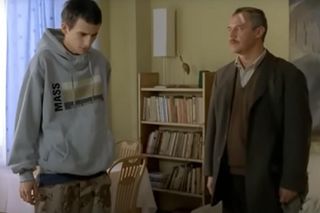 Quiz. Czy odgadniesz brakujące słowa w tytułach kultowych polskich filmów? Sprawdź się!