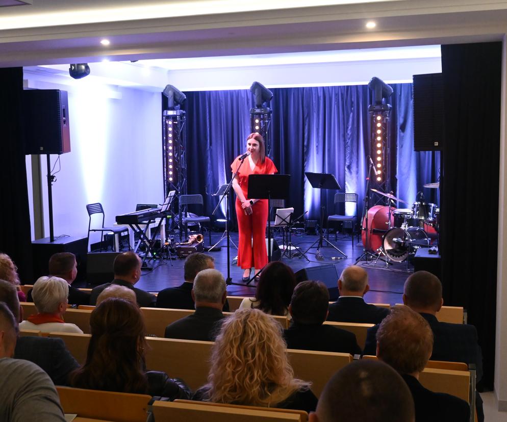 Ukoronowaniem oficjalnego otwarcia odnowionej sali widowiskowej były koncerty wirtuoza skrzypiec Bogdana Kierejszy wraz z zespołem