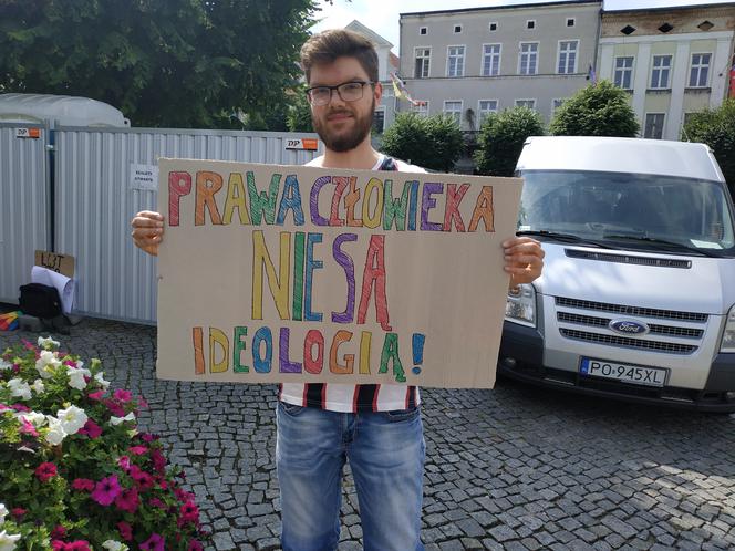 pikieta LGBT Leszno