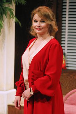 Dominika Ostałowska w spektaklu Hawaje