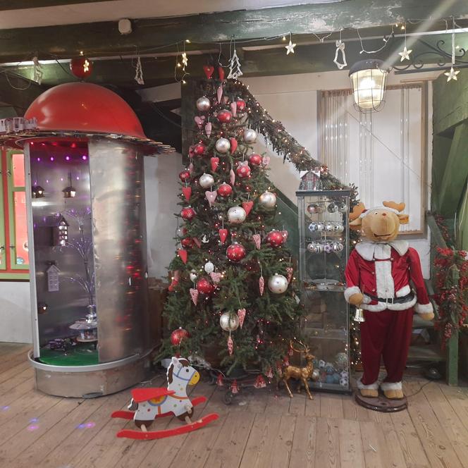 Odwiedziliśmy Konsulat Świętego Mikołaja w Kętrzynie. To prawdziwa świąteczna kraina! [ZDJĘCIA]