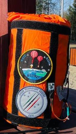 Pod Krosnem spadł balon stratosferyczny. Nagroda finansowa dla znalazcy 