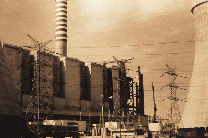 Bełchatów: 39. lat temu z elektrowni POPŁYNĄŁ PIERWSZY PRĄD! Jak wyglądał wtedy energetyczny gigant? 