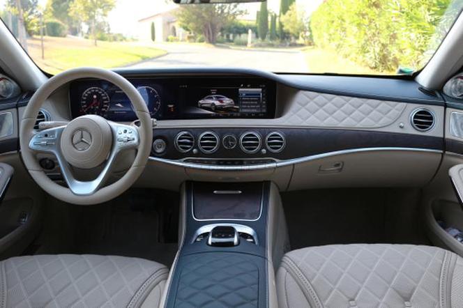 Mercedes-Benz S560