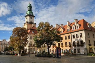 Idealne miasto na jesienny weekend na Dolnym Śląsku. Wskazał je ChatGPT 