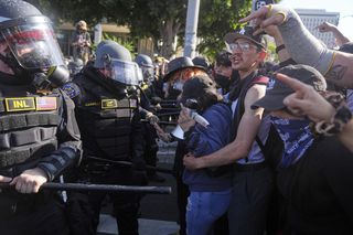 USA czekają wojny? Trump wysłał wojsko. O co chodzi?