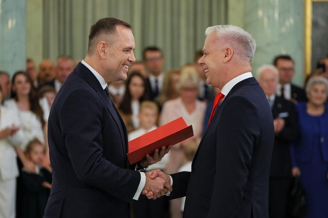 Prezydent Karol Nawrocki powołał swoich współpracowników. „Polscy patrioci i ludzie ciężkiej pracy”