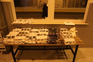 Lubelskie: Podrabiane ubrania i kosmetyki na targowiskach. Kilka osób usłyszało zarzuty 