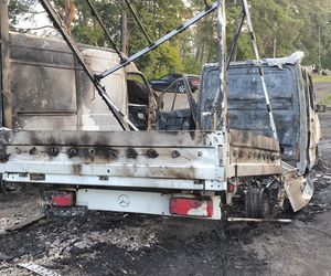 Spalone busy przy ulicy Usługowej w Lesznie