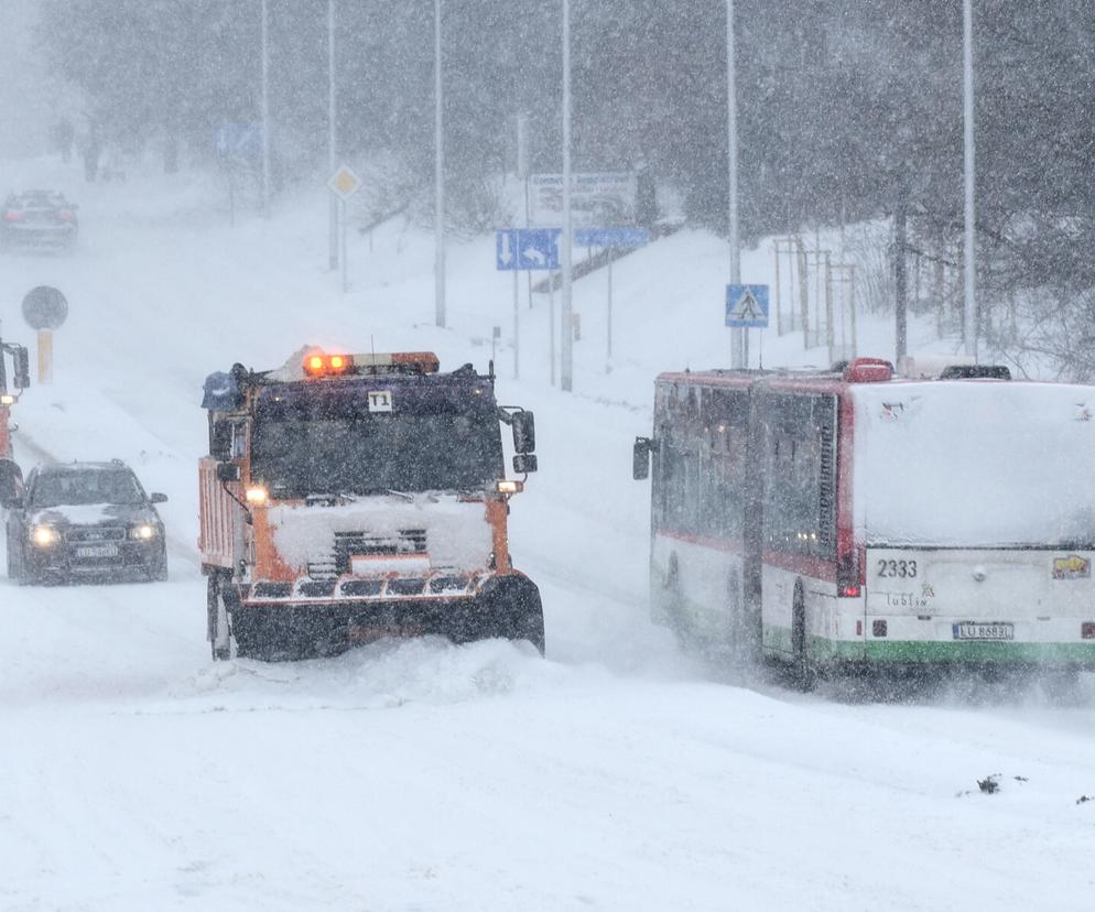 Śnieg w Polsce 2022 - TAKICH opadów jeszcze nie było. Synoptycy łapią się za głowy!