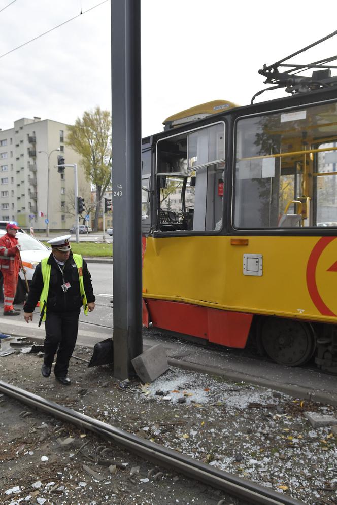 Wypadek tramwajowy przy ul.Elekcyjnej w Warszawie