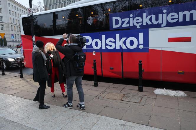 MINISTROWIE W DRODZE NA ZAPRZYSIĘŻENIE RZĄDU