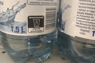 Pan Marek ma nosa do interesów. Zarabia kilka stów tygodniowo na systemie kaucyjnym! Wiemy jak!